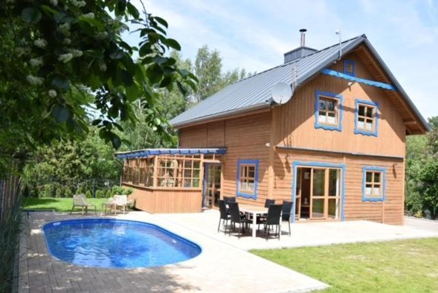 Przystanek Jeziorna 49 Villa Perlino Exterior foto