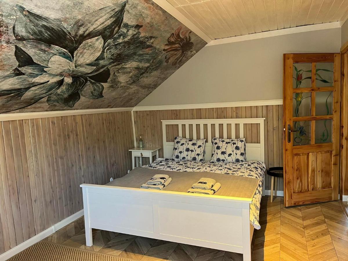 Przystanek Jeziorna 49 Villa Perlino Exterior foto